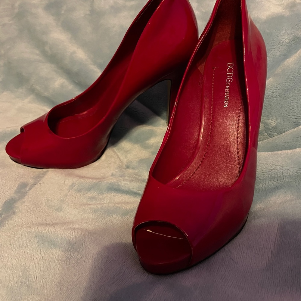 BCBG Red heels size 8